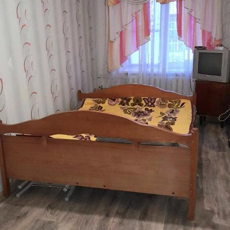 Two-Bedroom Apartment Pokrovskaya, 48 Izyum Ngoại thất bức ảnh